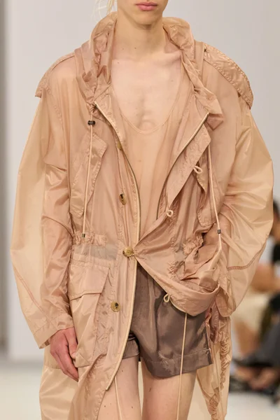 Look 6